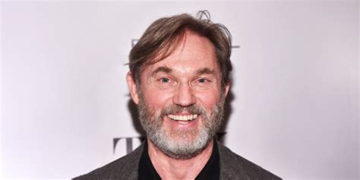 Meet Richard Thomas' Beautiful Wife Who Plays a Big Part in