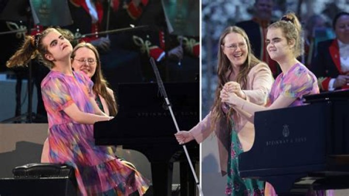 Meet the beloved blind piano player cheering residents at local