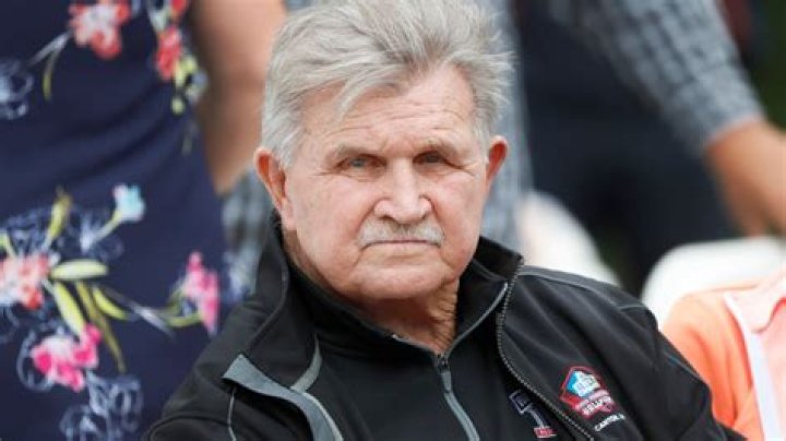 Mike Ditka talks new Chicago quarterback and possible move out of