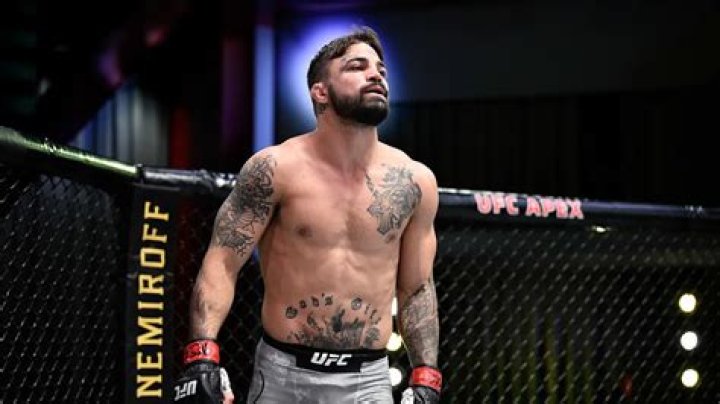Mike Perry Ethnicity, What is Mike Perry's Ethnicity? LOUISIANA STATE