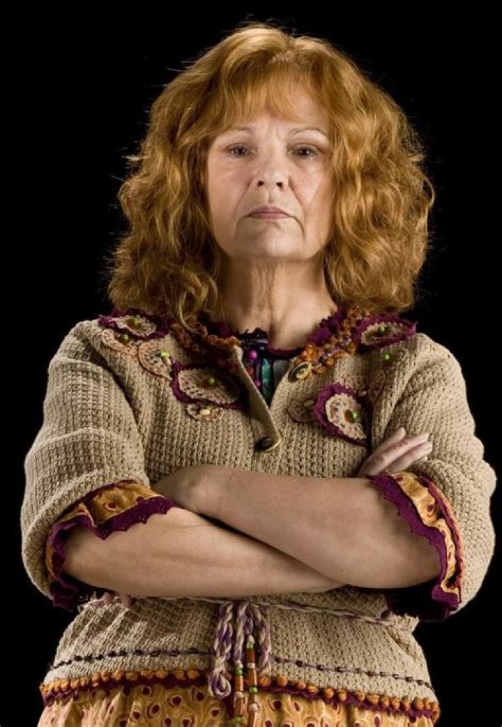 Molly Weasley II Harry Potter Wiki Fandom