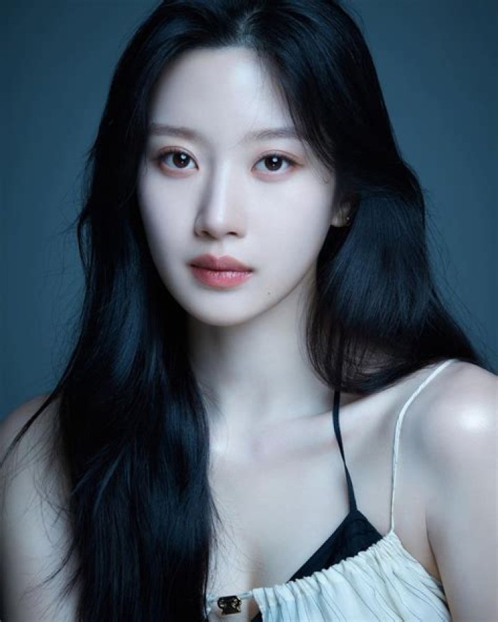 Moon Ga Young Unveils Stunning New Profile Photos