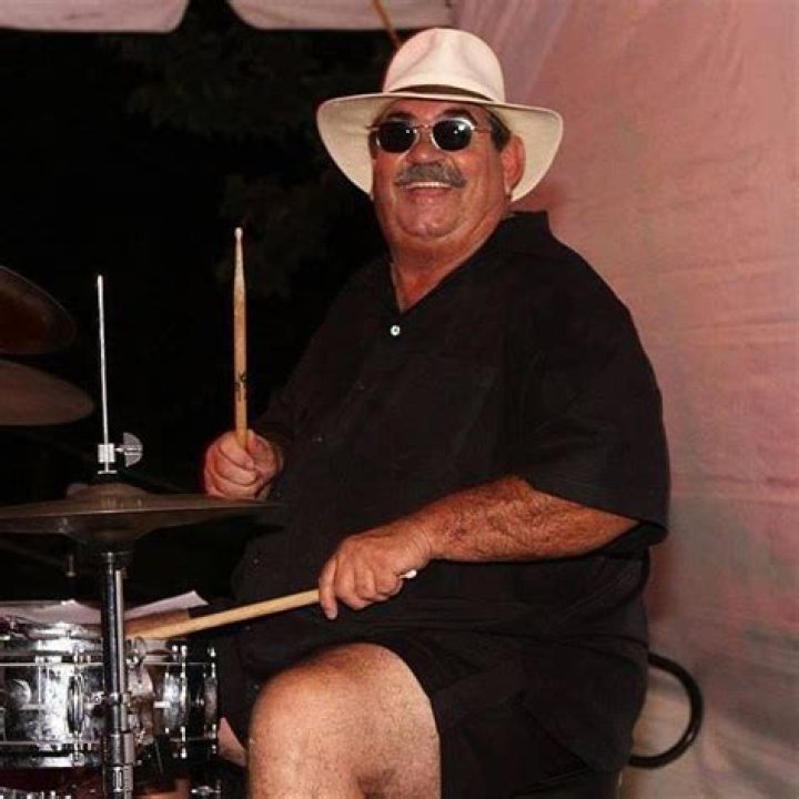 Musician dies while performing in Norwalk The Hour