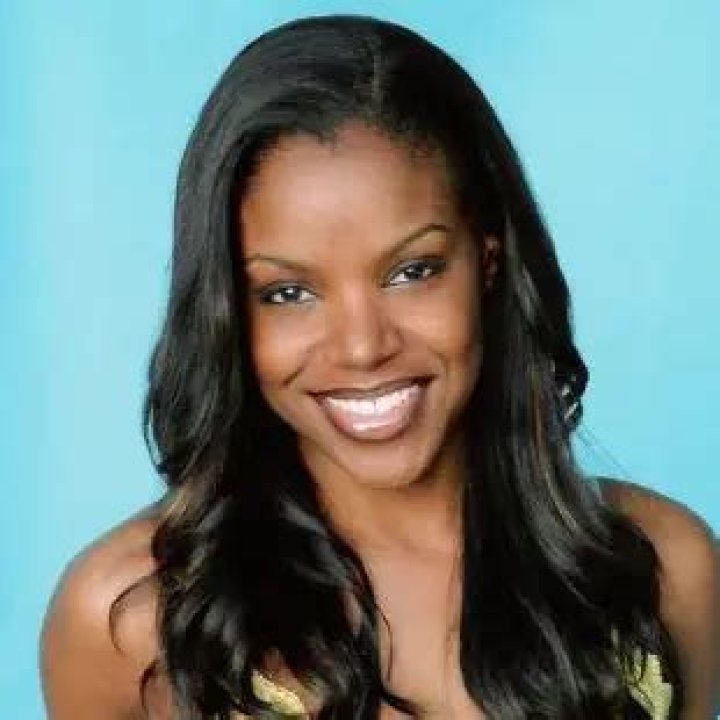 Nadine Ellis Wiki, Age, Married Status, Family, Height