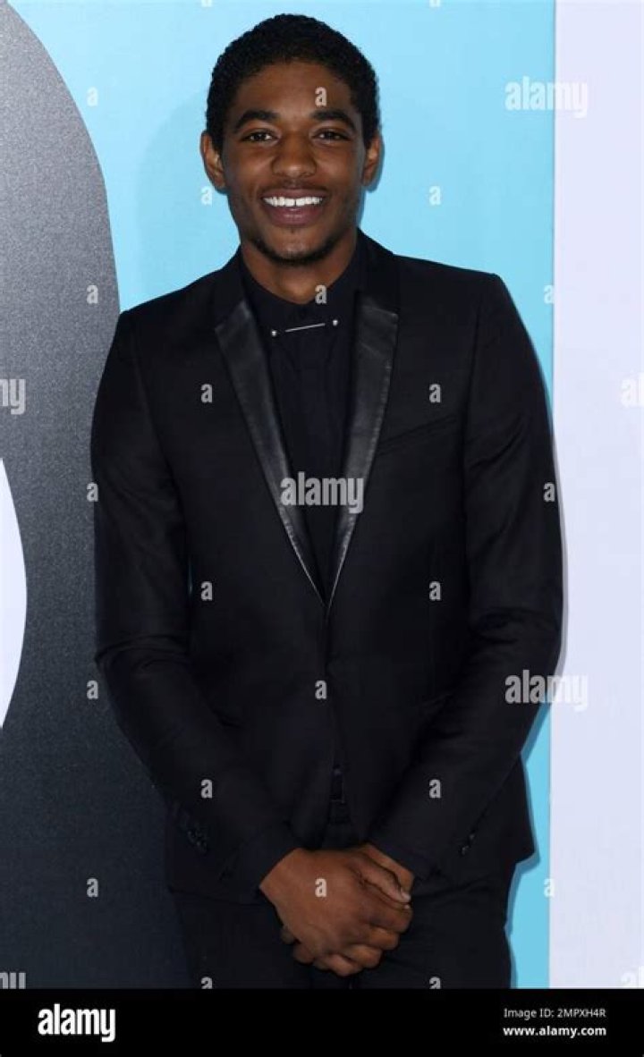 Nadji Jeter arrives for the premiere of 'Wonder' at the Regency Village
