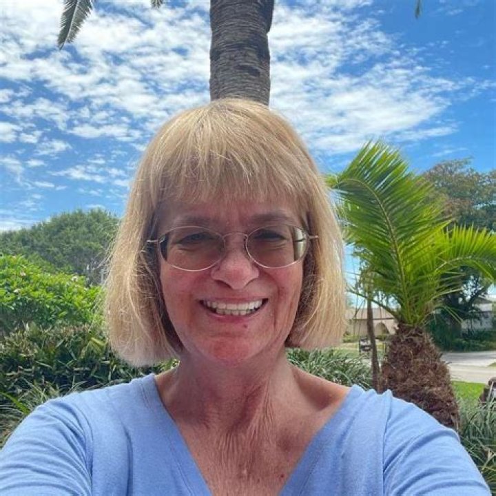 Naples FL Singles Dating Service (239) 6769421 NaplesSingles Florida