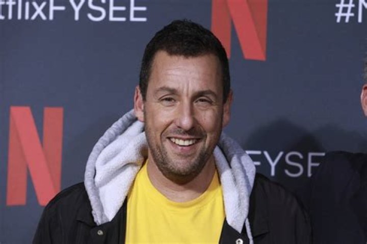 Netflix extiende contrato con el actor Adam Sandler