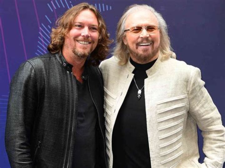 News Photo Barry Gibb and Wife Linda Ann Gray during 25th... Hotels