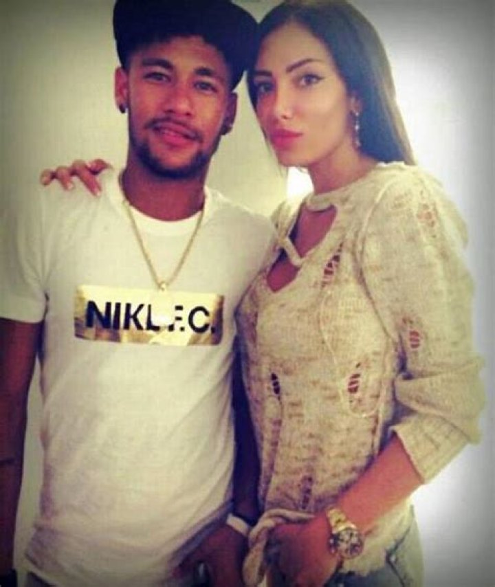 Neymar Height, Weight, Age, Girlfriend, Wife, Family, Biography & More