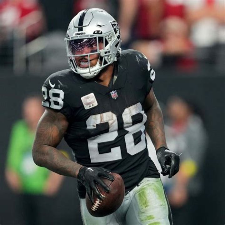 NFL Props Josh Jacobs Over/Under 53.5 Rushing Yards In Week 18?