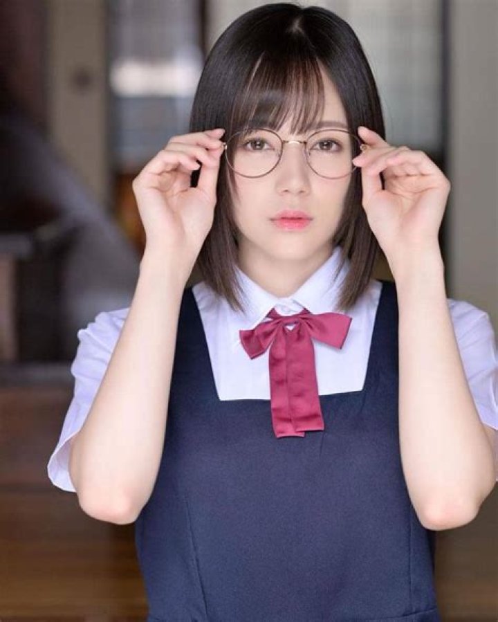 Ngắm nhan sắc Remu Suzumori, mỹ nữ ăn ảnh nhất l&agrave;ng ph&igrave;m 18+ Nhật Bản