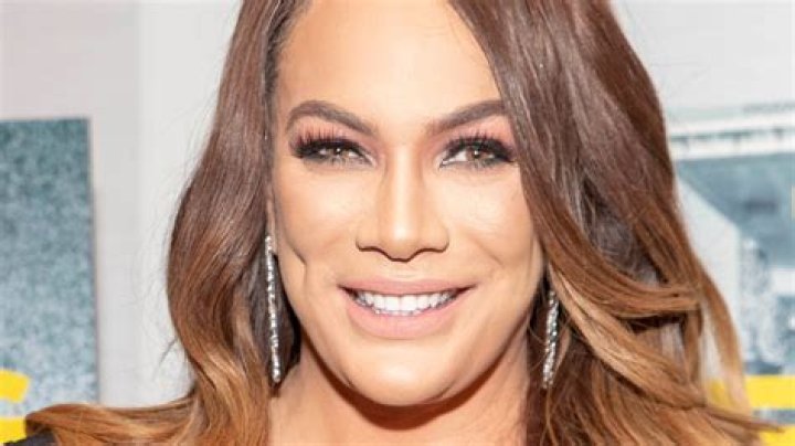 Nia Jax Reveals How Charlotte Flair Helped Her With Significant Weight Loss