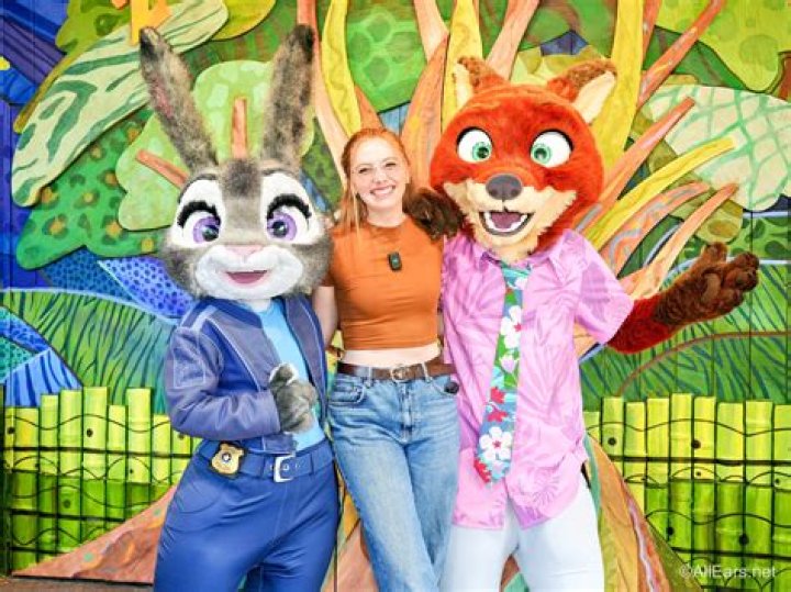 Nick And Judy by Lana Miller [&copy;2016] Zootopia, Zootopia comic, Disney