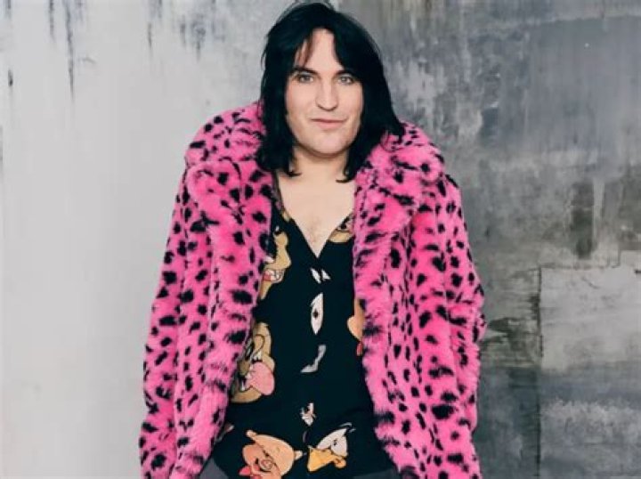 Noel Fielding Biography, Height & Life Story Super Stars Bio