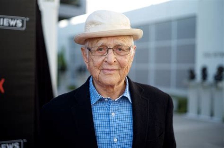 Norman Lear's Net Worth 5 Fast Facts You Need to Know
