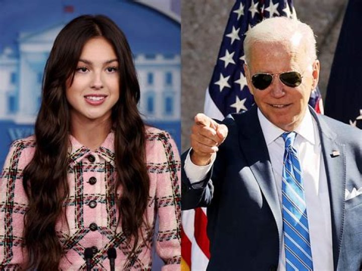 Olivia Rodrigo says Biden gave her a shoehorn and some M&Ms when she