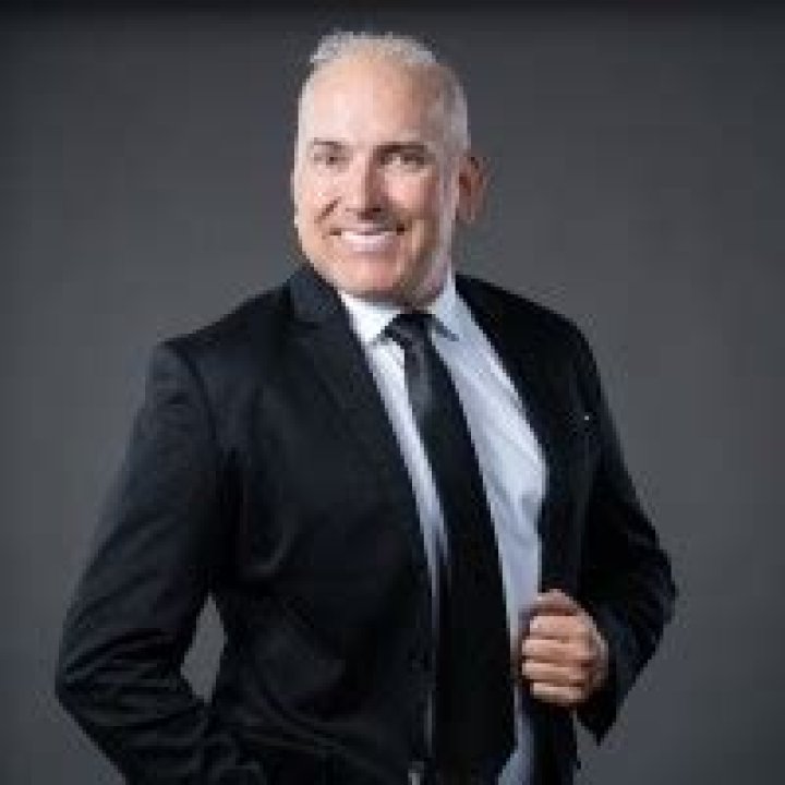 Pablo Alanis LinkedIn