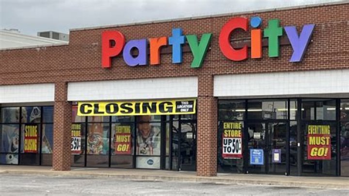Party City Closing 45 Stores as Global Helium Shortage Continues