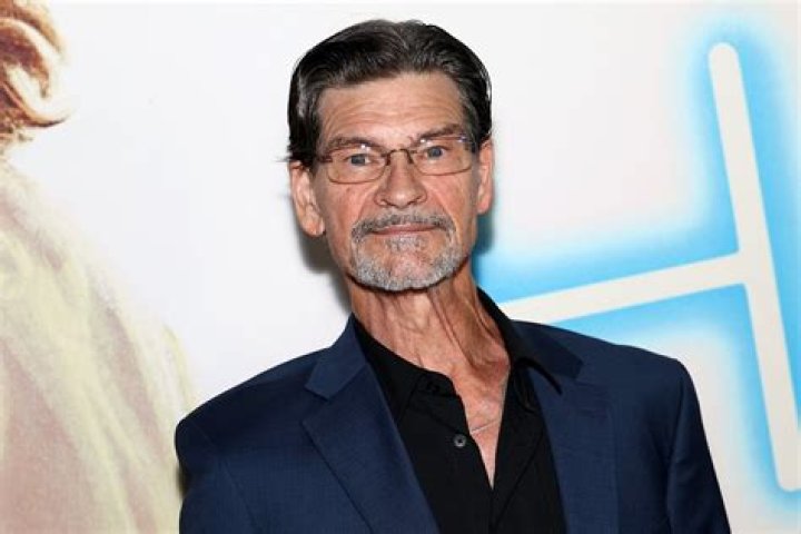 Patrick Swayze body measurements. His height and weight to the nearest