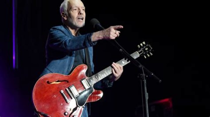 Peter Frampton et sa troisi&egrave;me &eacute;pouse Tina Elfers en f&eacute;vrier 2001 lors