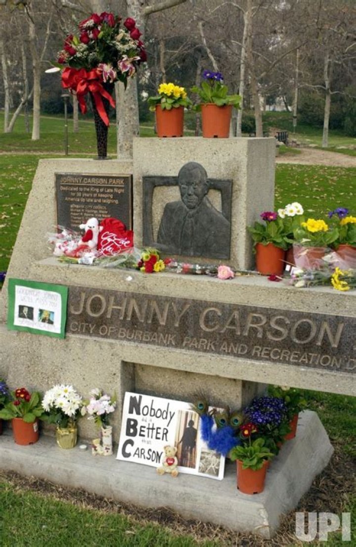 Photo JOHNNY CARSON DEAD AT 79 LAP20050124201