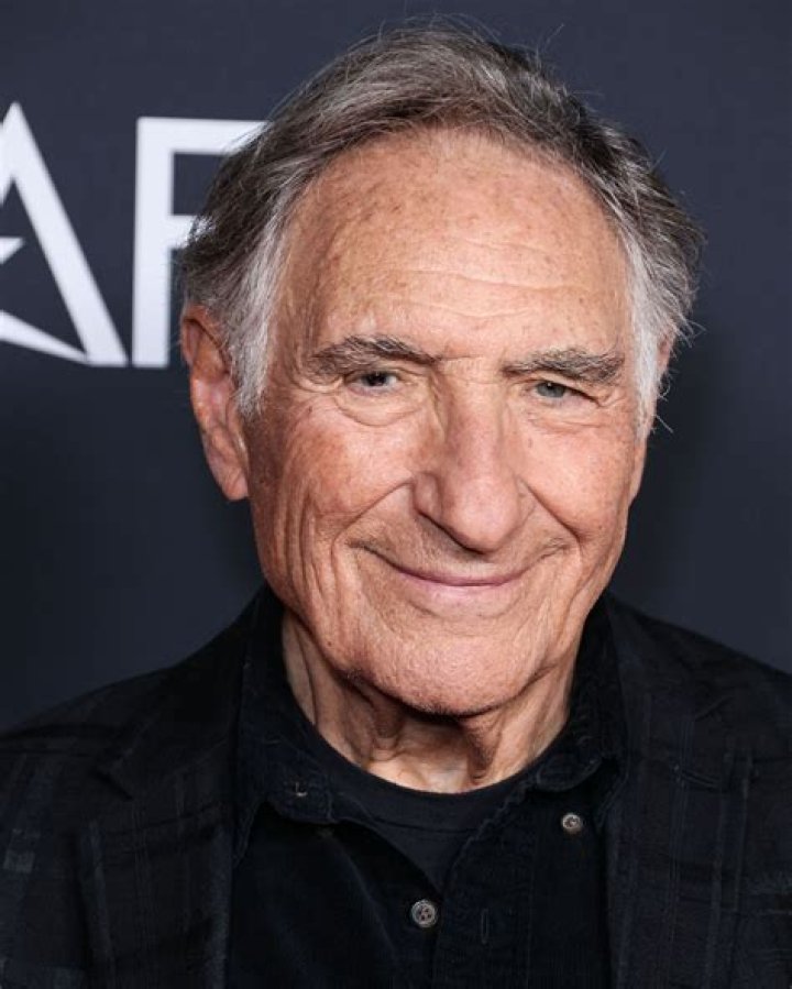 Picture of Judd Hirsch