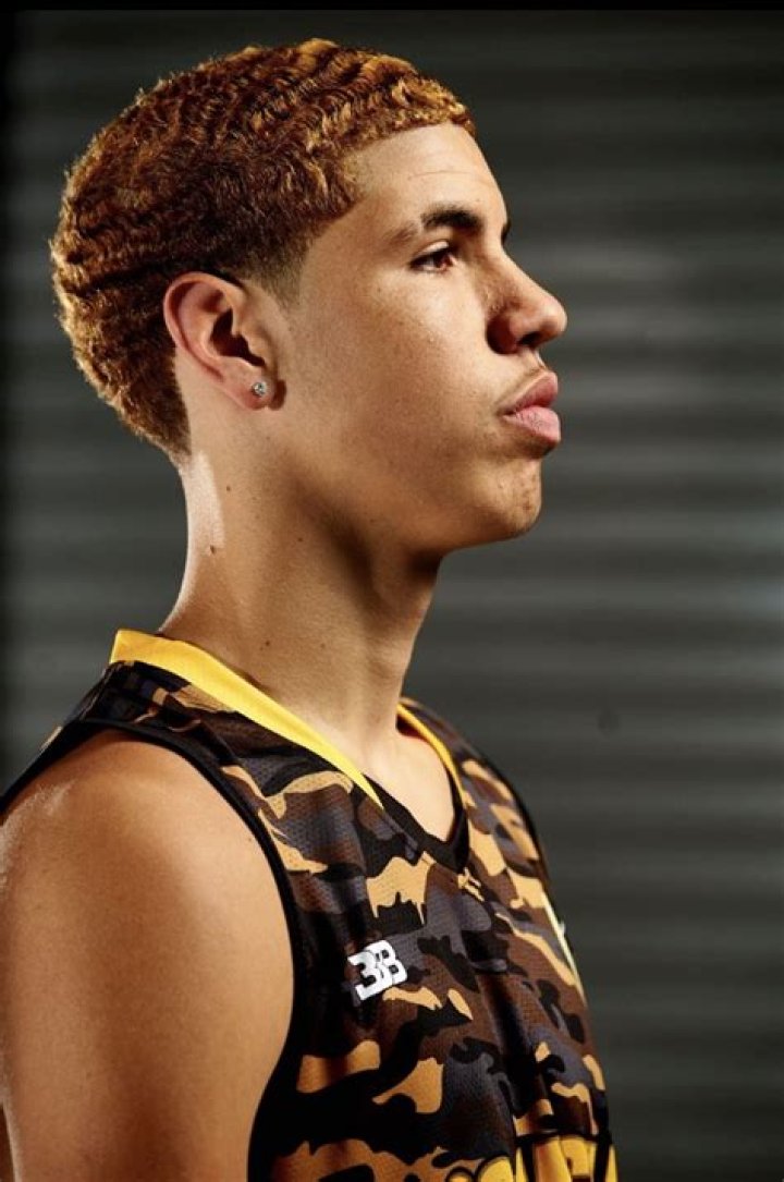 Pin by Tj Barksdale on All about Melo & Steph Basketball hairstyles