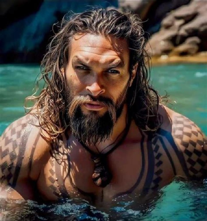Pin on J Momoa HAWAIIAN Family/Friends