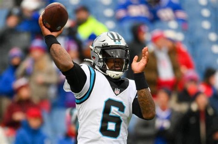 P.J. Walker Signs Contract With Chicago Bears Last Word on Pro Football