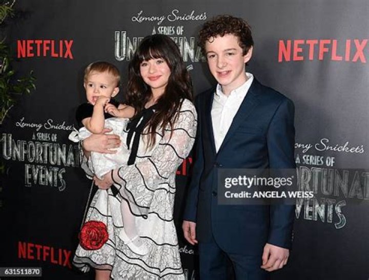 Presley Smith Biography Meet Netflix Youngest Actress &raquo; Gist Flare