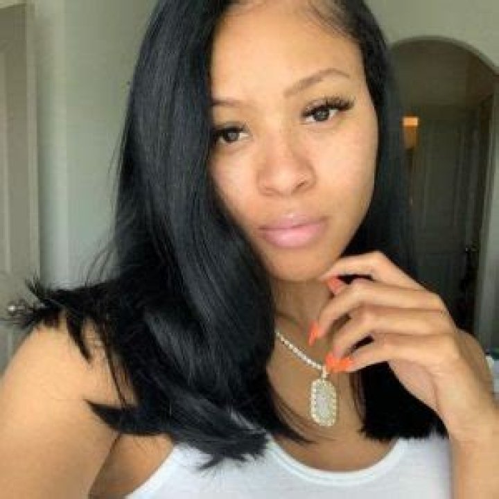 Pretty Vee Age, Wikipedia, Height, Husband, Boyfriend, Family