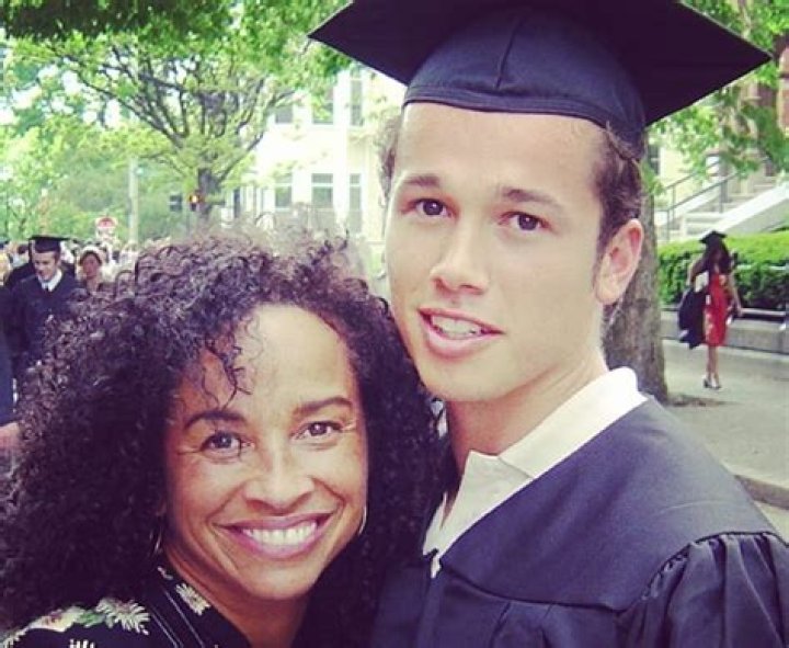 Rae Dawn Chong Son Meet Baylis Husband And Family