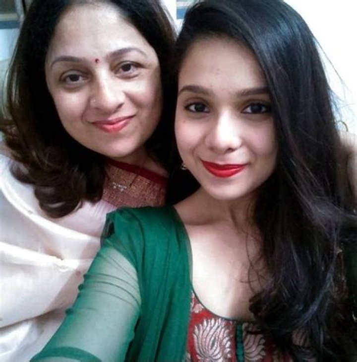 Rashmi Agdekar Wiki, Age, Family, Biography, etc wikibion
