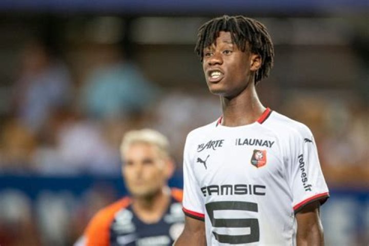 Rennes 16yearold prodigy Eduardo Camavinga's highlight against PSG