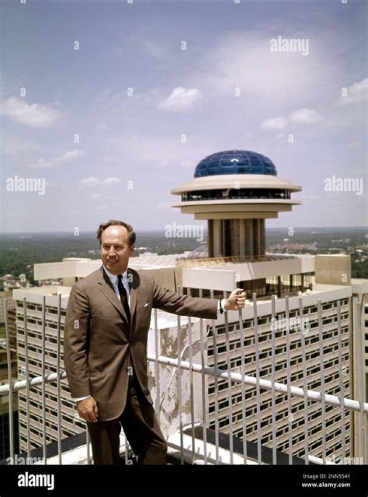 Renowned Atlanta architect John Portman dies at 93 Atlanta Business