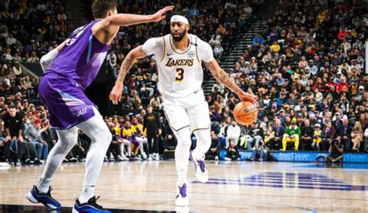 Report Anthony Davis Puts 7.9 Million Los Angeles Mansion Up for Sale