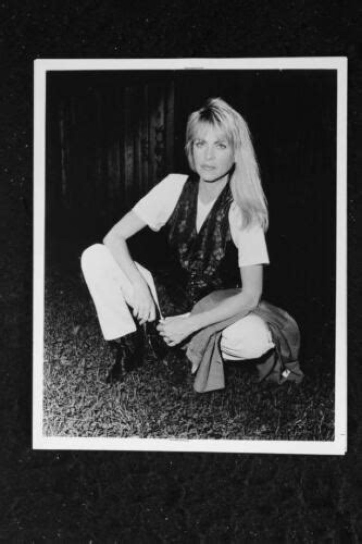Roberta Leighton Signed Autograph Headshot Photo Young and the
