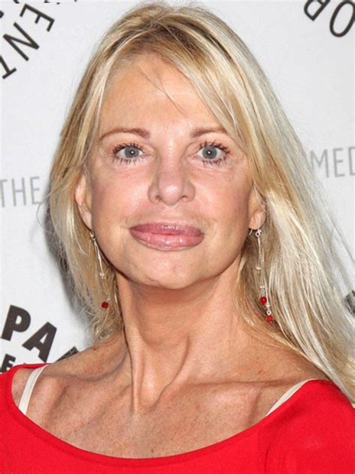 Roberta Leighton's Portrait Photos Wall Of Celebrities