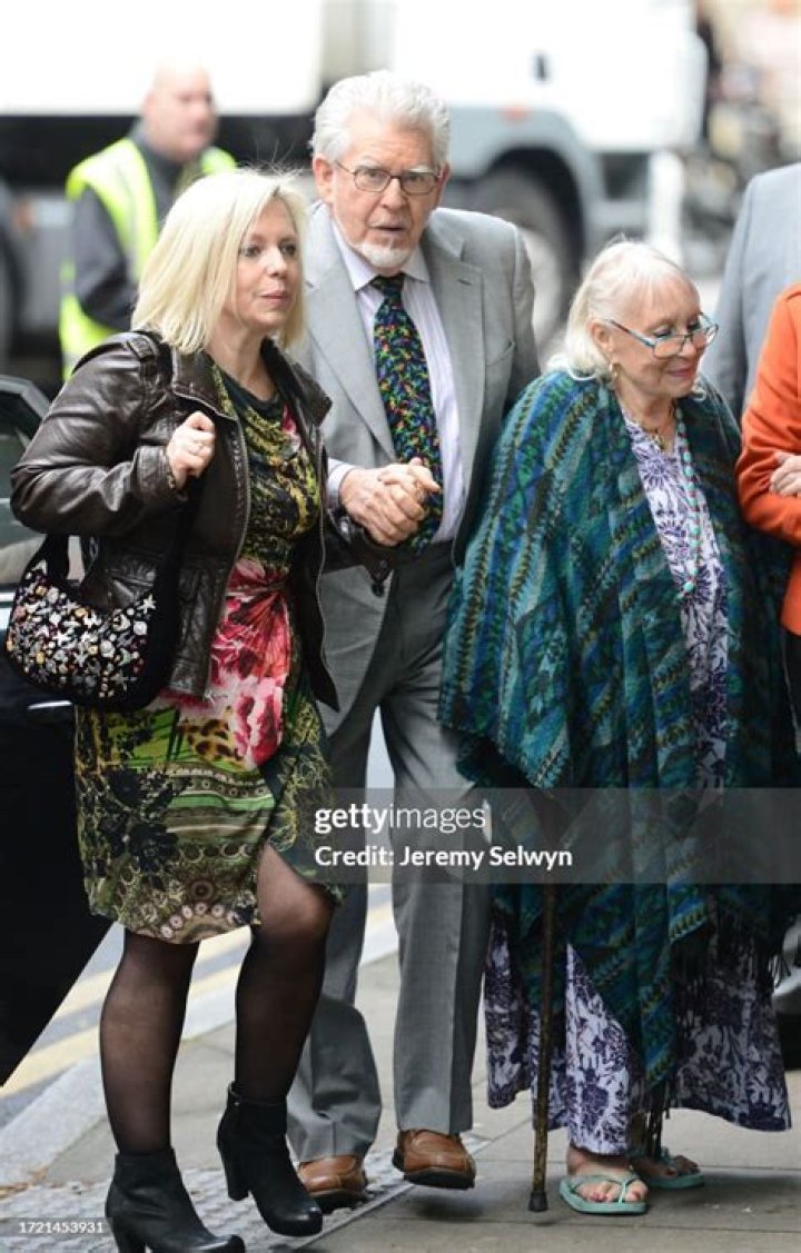 Rolf Harris Wife And Daughter Vanessa James News