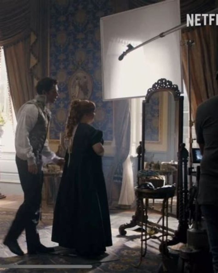 Romancing Mr Bridgerton Mirror Scene Chapter