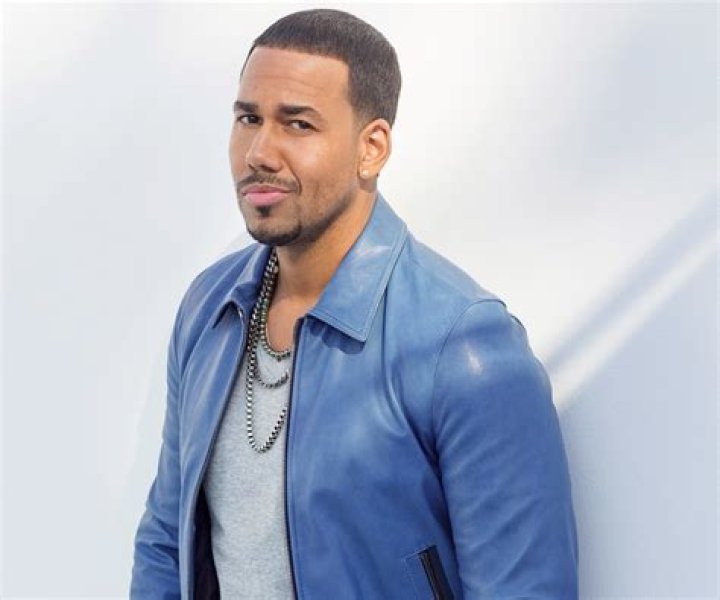 Romeo Santos Biography Facts, Childhood, Family Life & Achievements