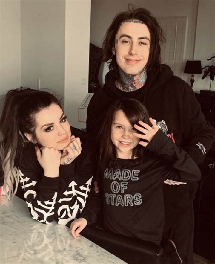 Ronnie and Willow Radke. Way too adorable Falling in reverse, Ronnie