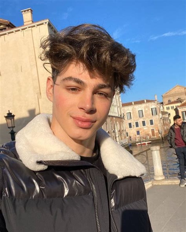 Ronnie2k&rsquo;s biography age, height, real name, net worth, son Legit.ng