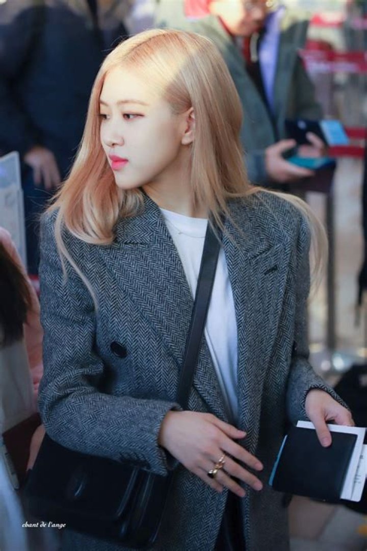 ROSE &mdash; AIRPORT Rose RosePark ParkChaeyoung Blackpink Ros&eacute; And