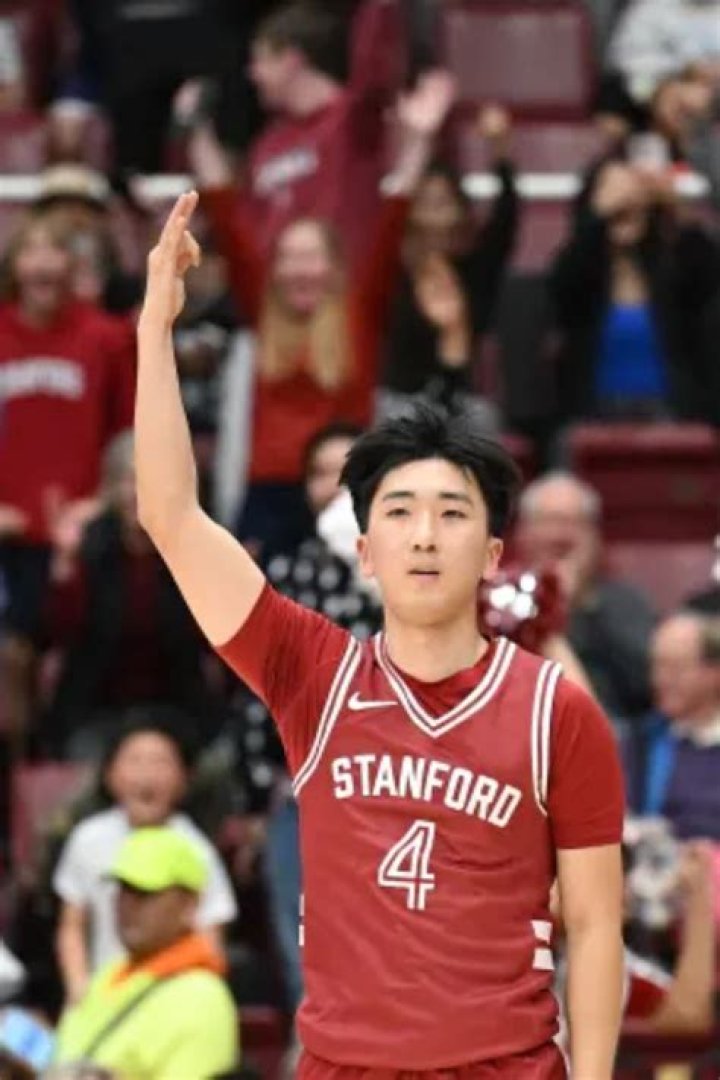 Roy Yuan Dad Eric Yuan Is A Chinese Billionaire