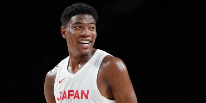 Rui Hachimura, fellow Japanese NBA player Yuta Watanabe face off in