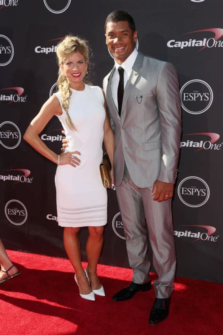 Russell Wilson Divorce & Ashton Meem Divorce Settlement NAYAG News