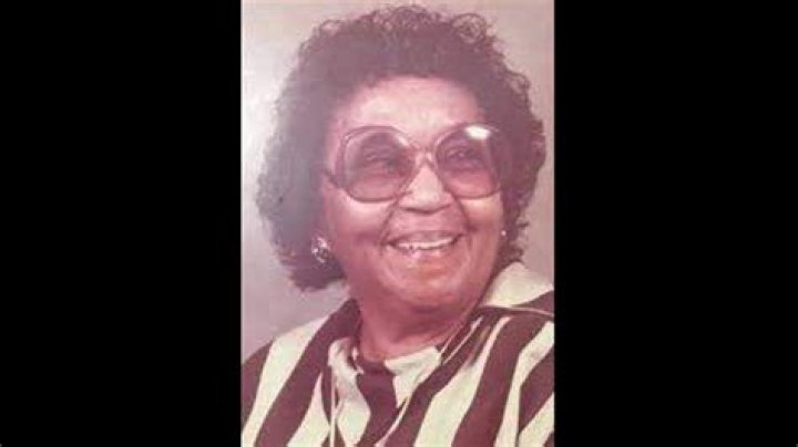 Ruthie May McCoy was a 52-year-old Chicago resident that was murdered by intruders that that broke into her apartment through her bathroom medicine cabinet. The chilling crime was later turned into the 1992 slasher flick, Candyman