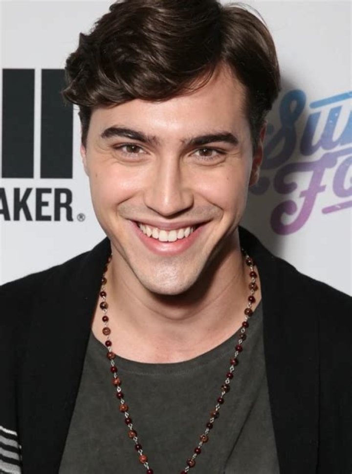 Ryan McCartan Disney Wiki FANDOM powered by Wikia