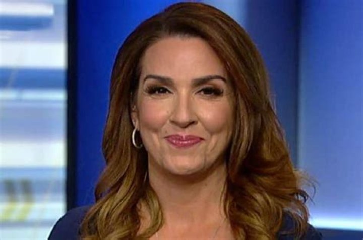 Sara Carter Age, Biography, Net Worth, Family, Journalist Photos